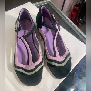 Prada Women's Black and Pink Flats